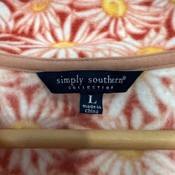 Simply Southern Peach Pink Daisy Floral Fleece Quarter Snap Pullover Size large - Picture 6 of 8